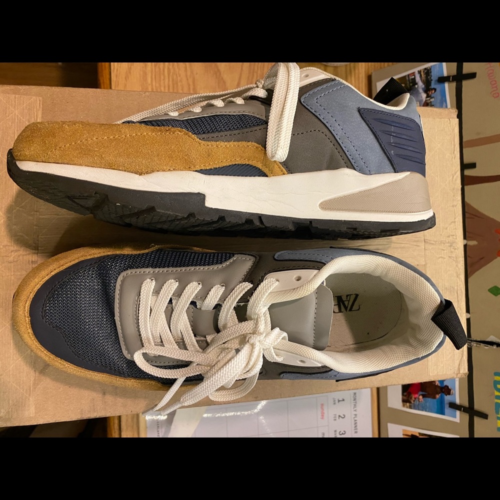 Zara Sneakers